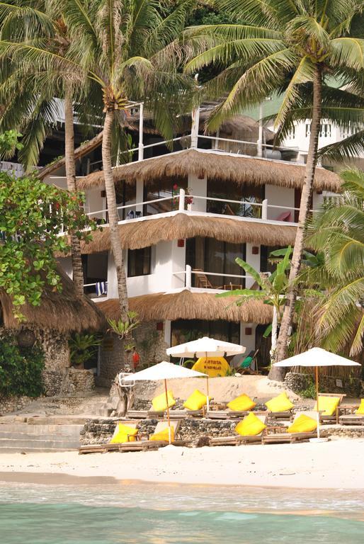 Artista Beach Villa Balabag  Buitenkant foto