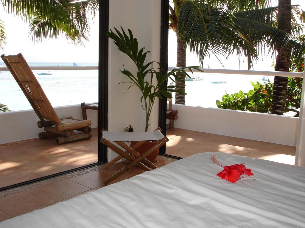 Artista Beach Villa Balabag  Kamer foto