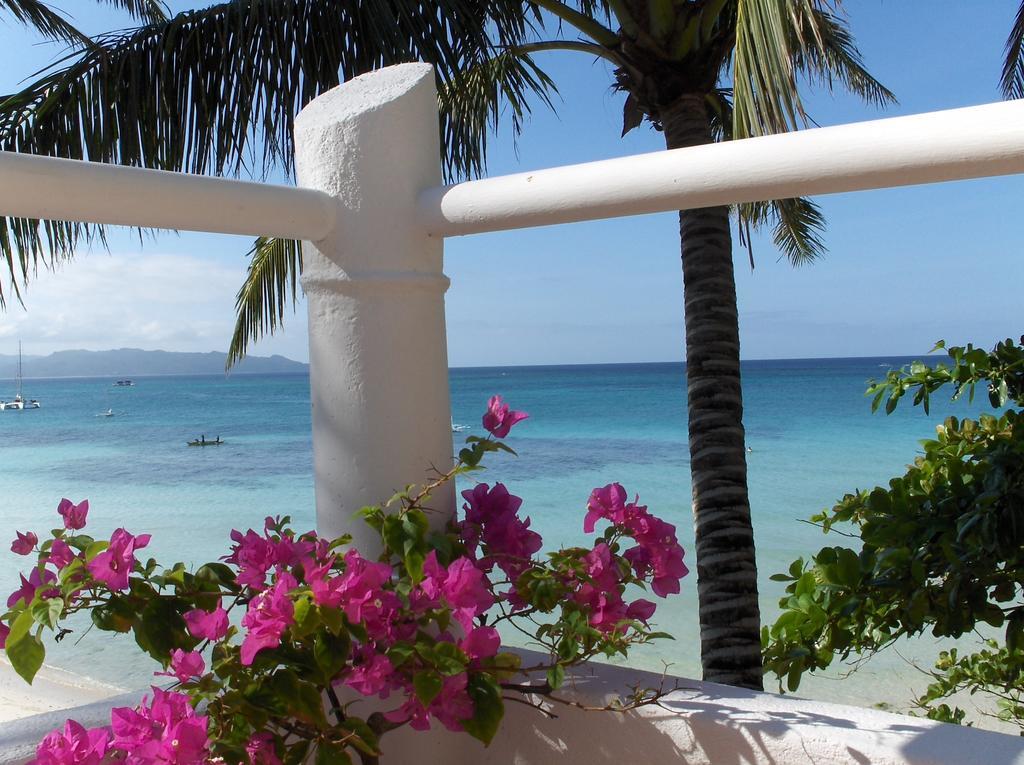 Artista Beach Villa Balabag  Kamer foto