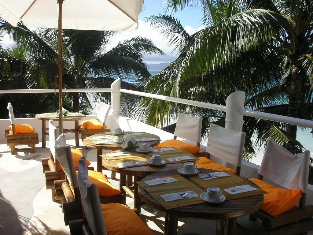 Artista Beach Villa Balabag  Buitenkant foto