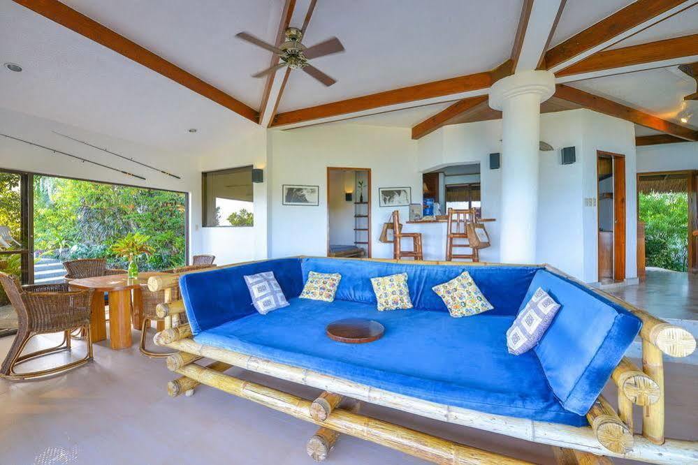 Artista Beach Villa Balabag  Buitenkant foto